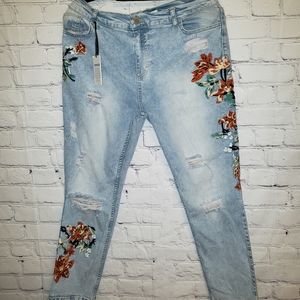 Distressed Embroidered Jeans